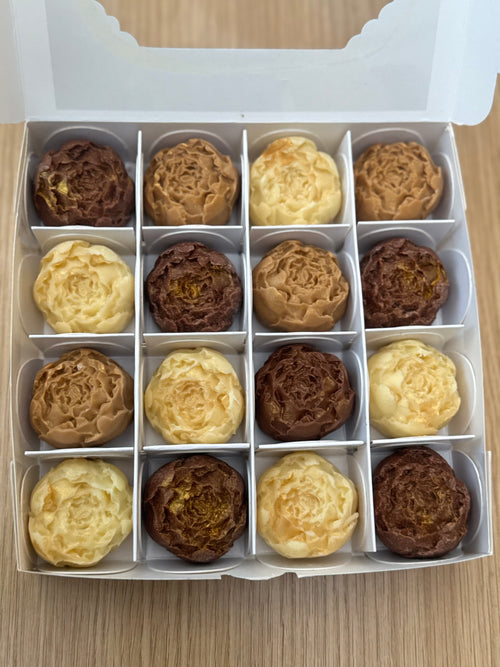 Belgian chocolate rose gift box